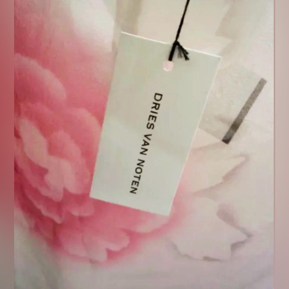 New with tags Dries Van Noten silk flower pink and Ivory top. Medium - Picture 5 of 12